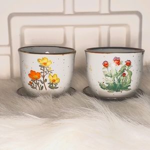 Counterpoint vintage 2- speckled flower pots mini